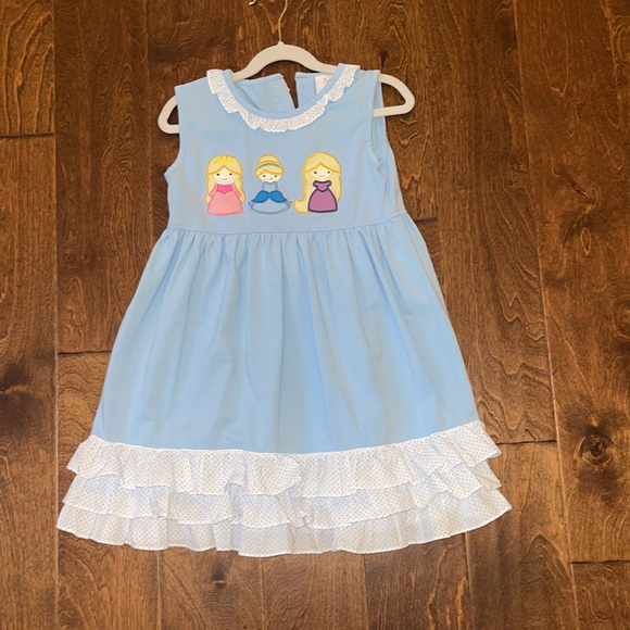 Disney Princess Rapunzel, Cinderella, Sleeping Beauty Applique Dress - sz 5 & 8 - Picture 7 of 10